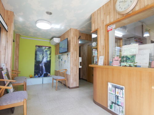 土曜18時半日曜18時まで診療